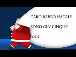 Sta arrivando babbo natale con la slitta sulla neve, carica di doni per tutti i bimbi buoni. Caro Babbo Natale Canzoni Natalizie Con Testo Youtube