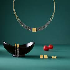 Buy Handmade Juwelery Online From Bernd Wolf Manufaktur Germany Based Jewelery Manufactury From Freiburg Buy Handmade Wolf Stuff To Buy