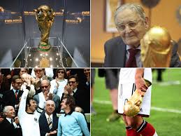 Die pokale stellen wahre sammlerstücke da und es gibt sie in verschiedensten. Gewicht Gravur Gold Fakten Zum Wm Pokal Weltmeisterschaft Bildergalerie Kicker