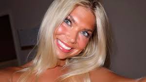 Katie Ritchie's Instagram, Twitter & Facebook