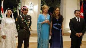 مناصب باسم عوض الله عرض الكل. Ù‚Ø¶ÙŠØ© Ø§Ù„Ø£Ù…ÙŠØ± Ø­Ù…Ø²Ø© Ù…Ø­Ø§ÙƒÙ…Ø© Ø±Ø¦ÙŠØ³ Ø§Ù„Ø¯ÙŠÙˆØ§Ù† Ø§Ù„Ø£Ø±Ø¯Ù†ÙŠ Ø§Ù„Ø³Ø§Ø¨Ù‚ Ø¨Ø§Ø³Ù… Ø¹ÙˆØ¶ Ø§Ù„Ù„Ù‡ ÙˆØ§Ù„Ø´Ø±ÙŠÙ Ø­Ø³Ù† Ø¨Ù† Ø²ÙŠØ¯ Ø§Ù„Ø£Ø³Ø¨ÙˆØ¹ Ø§Ù„Ù…Ù‚Ø¨Ù„ Bbc News Ø¹Ø±Ø¨ÙŠ
