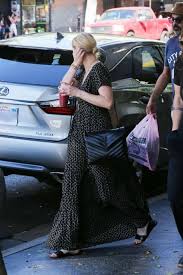 Brought to you by opendius. Amber Heard Shopping At Iguana Vintage Clothing Store In Hollywood Famousfix