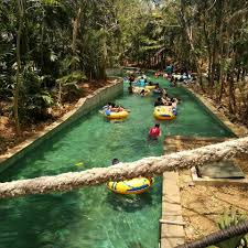 Waterpark ini memiliki area yang luas mencapai 6000 meter persegi dan diresmikan oleh bupati gowa pada tanggal 28 april 2018. Terkini Harga Tiket Bugis Waterpark 2020