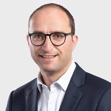 Jamie Cassell's Instagram, Twitter & Facebook