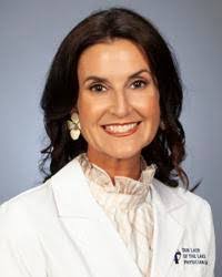 Holly Edmonds's Instagram, Twitter & Facebook