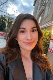 Samantha Prado's Instagram, Twitter & Facebook