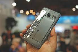 Pls if you can unlock my microsoft lumia 640 xl drop your number and price Microsoft Lumia 640 Xl Photo Gallery