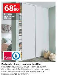 En bas de rampant, la surface est difficile à exploiter et donc souvent perdue. Offre Portes De Placard Coulissantes Blizz Chez Castorama