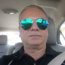 Posible cierre de la tienda JCPenney en Mayagüez J.C. Penney se irá a la  bancarrota y cerrará cientos de tiendas La crisis económica por el  coronavirus ha empeorado la situación de la