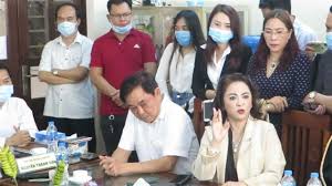 Tối 1/3, bà nguyễn phương hằng, vợ ông huỳnh uy dũng (thường gọi là dũng lò vôi, chủ tịch hội đồng quản trị công ty cổ phần đại nam) đã đăng tải một bài viết trên trang cá nhân facebook tố cáo. Cu5xjoslcc Shm