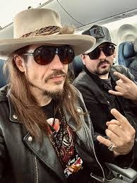 Lance Lopez's Instagram, Twitter & Facebook