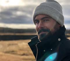 Former disney child star zac efron has left the internet divided following his appearance while taking part in earth day musical special via facebook. Zac Efron Feeling All The Birthday Love So Grateful For Everything And Everyone In My Life Thank You Love You All Facebook