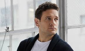 King Kong's Eric William Morris Talks Apes, Critics & Squips