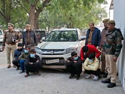 6 arrested in mobile theft case | मोबाइल चोरी मामले में 6 गिरफ्तार: इटावा  पुलिस ने 202 सील पैक मोबाइल फोन किए बरामद, पुलिस को मिला इनाम - Etawah News  | Dainik Bhaskar