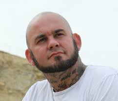 The piercer will need to know which jewelry the piercing must accommodate. Snake Eyes Piercing Ink Station Tattoo Und Piercing Stuttgart
