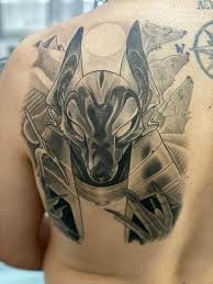 Kunst alle tätowierungen körperkunst tattoos fantasie tattoos piercing tattoo tatoo. Dusterer Vollmond Tattoo Potsdam Body Temple