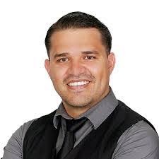 Seth Lester's Instagram, Twitter & Facebook