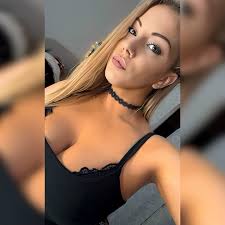 Amanda Lanni (@moelanni) • Threads, Say more