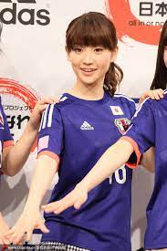 大 岛 理子