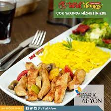 tavuk sevenlere mujde tavuk dunyasi 12 farkli baharat ile soslayip 12 14 saat terbiye ettigi soslu tavuklu menuleri ile pek yakinda park afyon da tavuk baharat