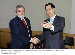 Presidente Lula e o primeiro-ministro da Coréia do Sul, Han Duck-Soon,  durante encontro na