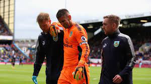 Aston villa eye stoke goalkeeper jack butland with no 1 tom heaton set for lengthy period out after suffering a knee injury against burnley. England Goalkeeper Tom Heaton Sidelined After Shoulder Surgery Eurosport