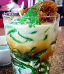Cendol /ˈtʃɛndɒl/ is an iced sweet dessert that contains droplets of green rice flour jelly, coconut milk and palm sugar syrup. Cara Membuat Cendol Resep Es Cendol Resep Cendol Elizabeth Es Cendol Resep Masakan Malaysia Resep Masakan Malaysia