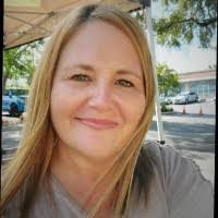 Kim Stanton's Instagram, Twitter & Facebook