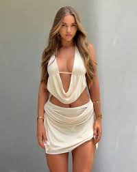 Lauren Wheatley - Free pics, galleries & more at Babepedia