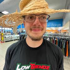 What is a good replacement for Motorcraft struts in a 2016 Ford Fusion SE?