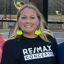 LYNN HARDER I REALTOR ®️ GRI, ABR, SRES (@lynnhrealtor) • Instagram photos  and videos