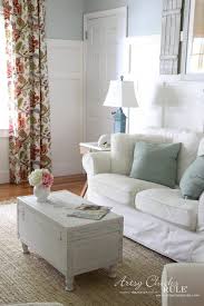 It was extremely rewarding to. 5 Old Trunk Coffee Table A Thrifty Makeover Artsy Chicks Rule