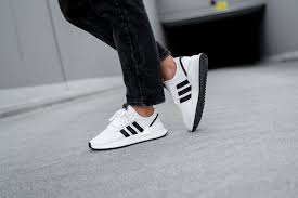 Ein überaus bequemer sneaker im black and white look, den du zu vielen outfits kombinieren kannst. Adidas Wmns U Path X Jumpnshoez Jns Sneaker Fashion Outfits Damen Schuhe Frauen Adidas Sneaker Damen Adidas Schuhe Damen Reebok Schuhe Damen