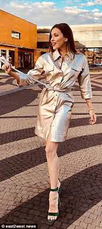 Over the time it has been ranked as high as 638 999 in the world, while most of its traffic comes from germany, where it reached as high as 80 965. Russian Singer Vlad Topalov Takes Photo Of Woman Ice Cream In London Sparks Fat Shaming Row Daily Mail Online