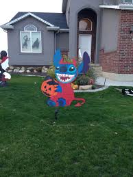 Many of our inflatables grow to some enormous sizes and are just one of our many great options for outdoor halloween decorations. Disney Yard Art Halloween Yard Art Halloween Yard Decorations Halloween Crafts