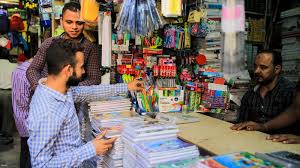 مصر قبيل بدء الدراسة.. موسم الهجرة إلى "الفجالة" | أخبار منوعات | الجزيرة نت