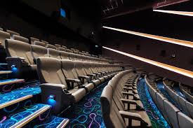 Wayang orang sriwedari biasanya tutup di hari minggu sehingga pada hari sabtu atau malam minggu, penonton memenuhi gedung. Mmcineplexes Mesamall Cheksern Young