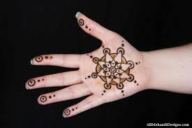 When you put mehndi on. 1000 Cute Mehndi Henna Designs For Kids For Small Baby