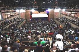 Altura 9cm diámetro 6cm na encomenda indique a cor que pretende. Antiga Balada Vira Igreja Jornal Da Gente