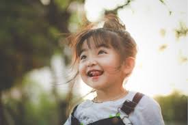 Tên Vy đệm gì hay? 99+ tên đệm hay cho tên Vy ý nghĩa và sâu sắc