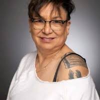 Wanda Hamlett's Instagram, Twitter & Facebook