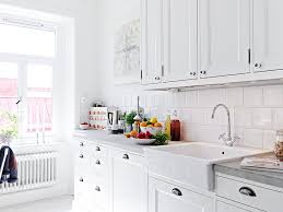 White Subway Tile Kitchen Backsplash Pictures Tiles Are Back Style Inspiring White Subway Tiles Kitchen Backsplash Kitchen Tiles Backsplash Subway Tile Kitchen