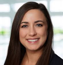 Lauren Pless's Instagram, Twitter & Facebook