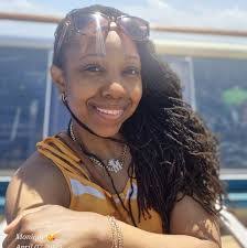 Sharnell Williams's Instagram, Twitter & Facebook