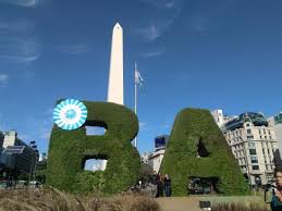 El obelisco cumple 80 años y para celebrarlo luce su mejor forma, en los 400 años de la fundación de buenos aires. Por Dentro Asi Es Subir Y Estar En La Cima Del Obelisco