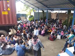 Nina pt de jimenez halloween. Buruh Di Parungkuda Mogok Kerja Metropolitan Id