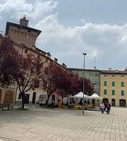 Su tripadvisor trovi 28.931 recensioni di 296 ristoranti a cremona, raggruppati per tipo di cucina, prezzo, località e altro. Piazza Fiume Scandiano Aggiornato 2021 Tutto Quello Che C E Da Sapere Tripadvisor