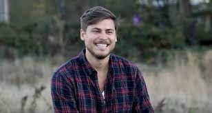 Reckless love is the second solo studio album by american christian worship musician cory asbury, and his third album overall. Cory Asbury Reflects On Reckless Love 95 9 The Fish Oc Ca