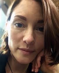 Angie Roberds's Instagram, Twitter & Facebook