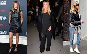 Yup, you guessed it, jennifer aniston married and then divorced the one and only brad pitt. Why Jennifer Aniston S 90s Style Never Gets Old